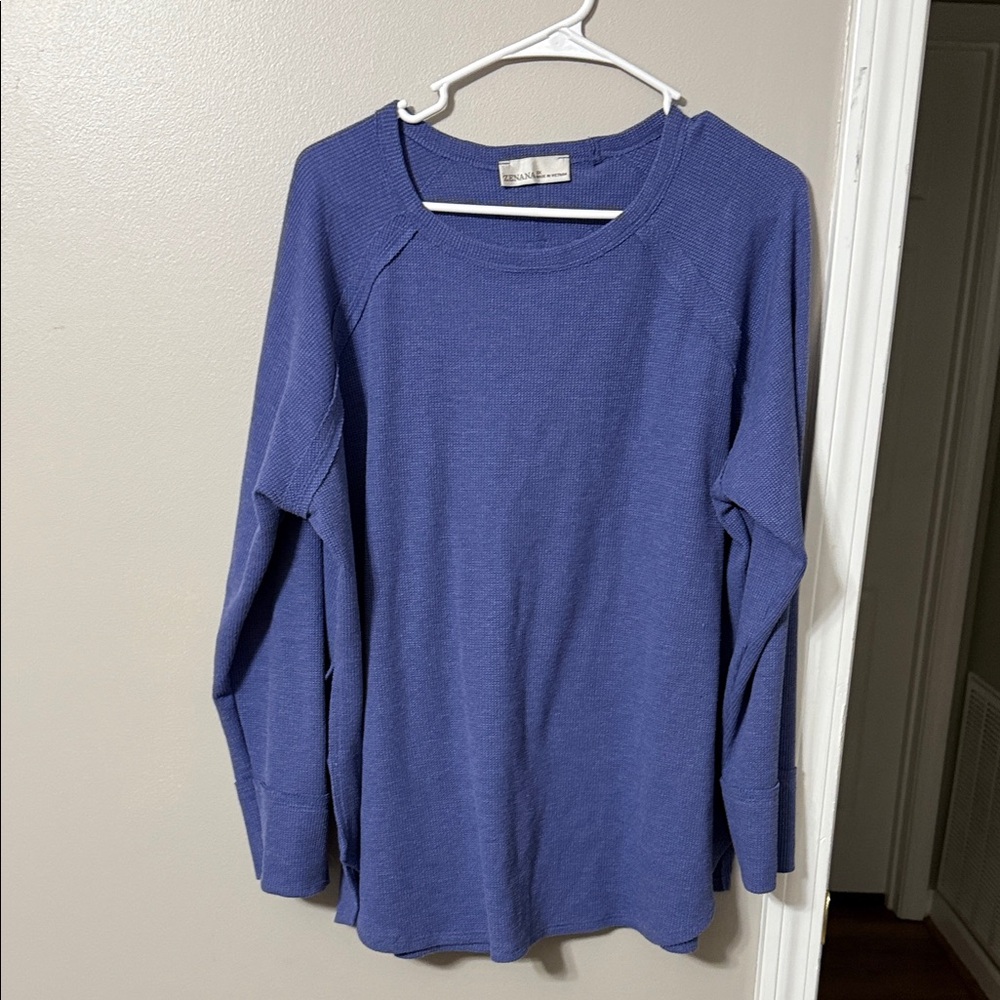 Zenana Outfitters Long Sleeve Top in Blue